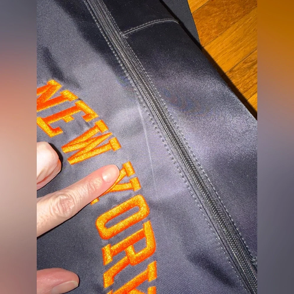 New York Knicks Messenger Bag Black Orange Embroidered Logo Adjustable Strap NBA